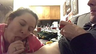 Королевский минет от милой жены хуесоски для мужа геймера